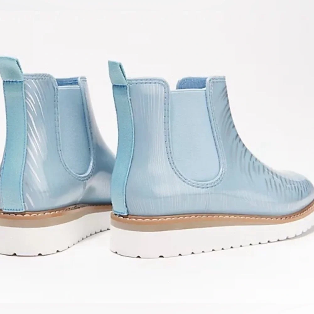 Cougar‎ x Jill Malek Baby Blue Rainboots NIB Sz 9